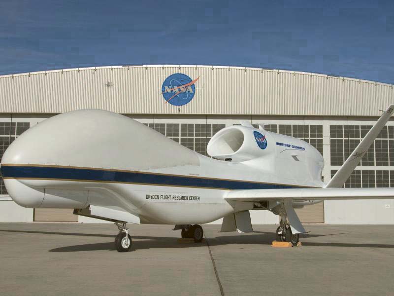 Рисунок 7: Создание сложных БПЛА стало возможным благодаря появлению новейших МЭМС датчиков. Экспериментальный БПЛА NASA Global Hawk, фотография предоставлена NASA Dryden Flight Research Center.