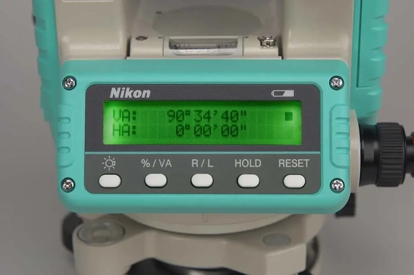 Электронный теодолит Nikon NE-100 от «ФокусГео»